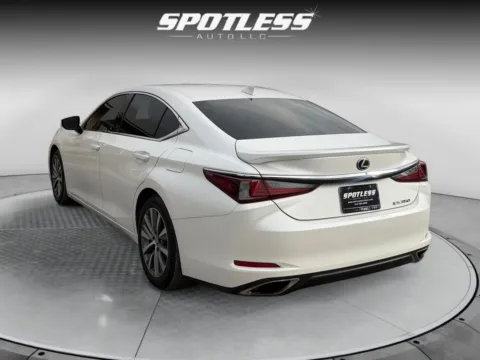 More photos of 2021 Lexus ES 350 at Spotless Auto I-10, TX