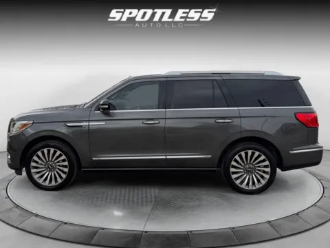 More photos of 2018 Lincoln Navigator Reserve at Spotless Auto I-10, TX