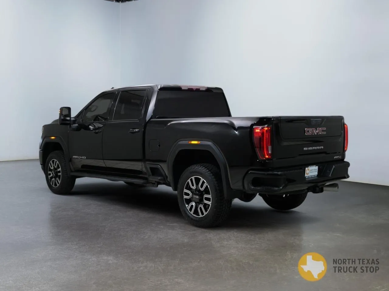 2022 GMC Sierra 2500HD AT4 - Photo 5
