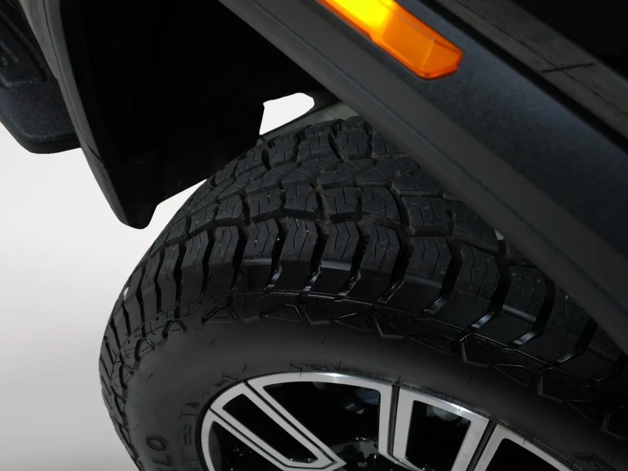 2022 GMC Sierra 2500HD AT4 - Photo 29