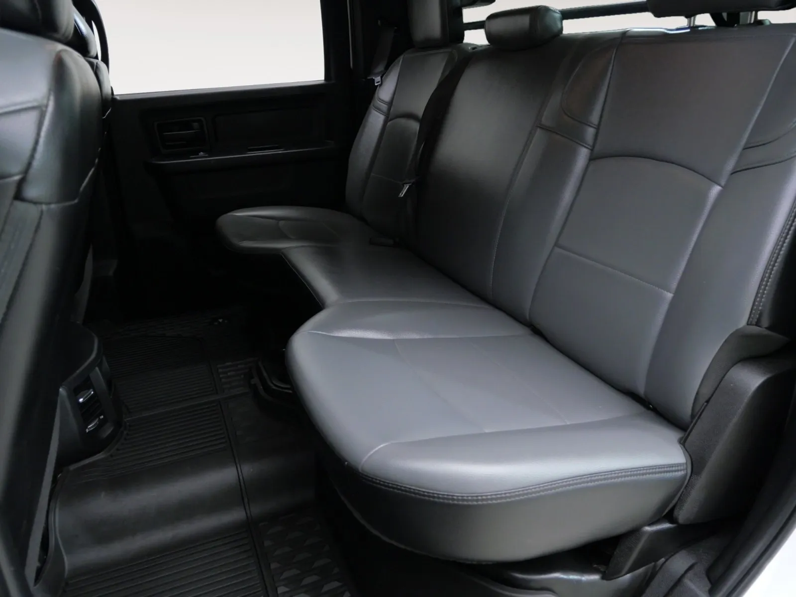 2021 RAM Ram 3500 Chassis Cab Tradesman - Photo 18