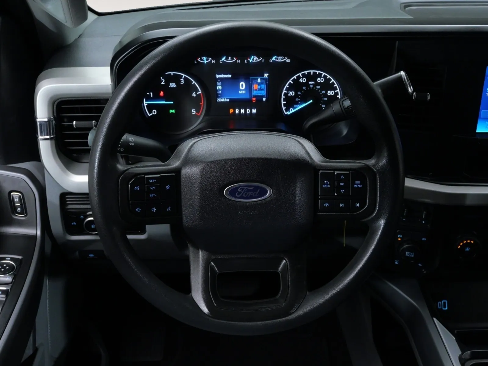 2025 Ford F-250 Super Duty XLT - Photo 15