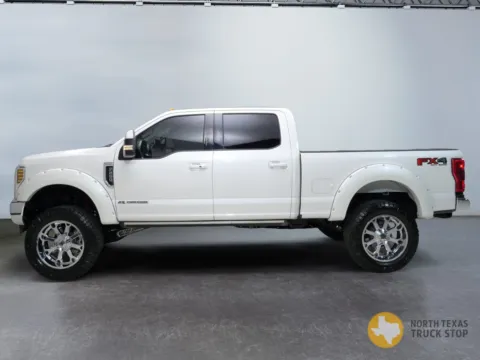More photos of 2019 Ford Super Duty F-250 Lariat Ultimate FX4 6.7L Power Stroke 4x4 at North Texas Truck Stop, TX