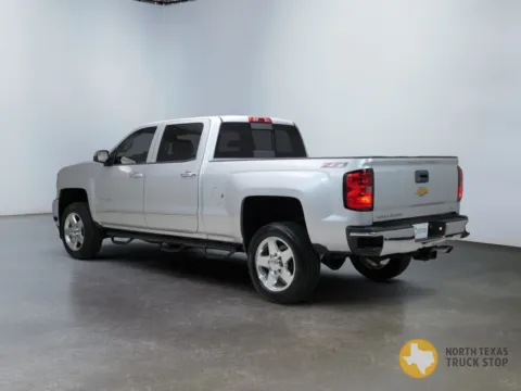 More photos of 2015 Chevrolet Silverado 2500 HD LTZ Z71 6.0L Vortec 4x4 at North Texas Truck Stop, TX