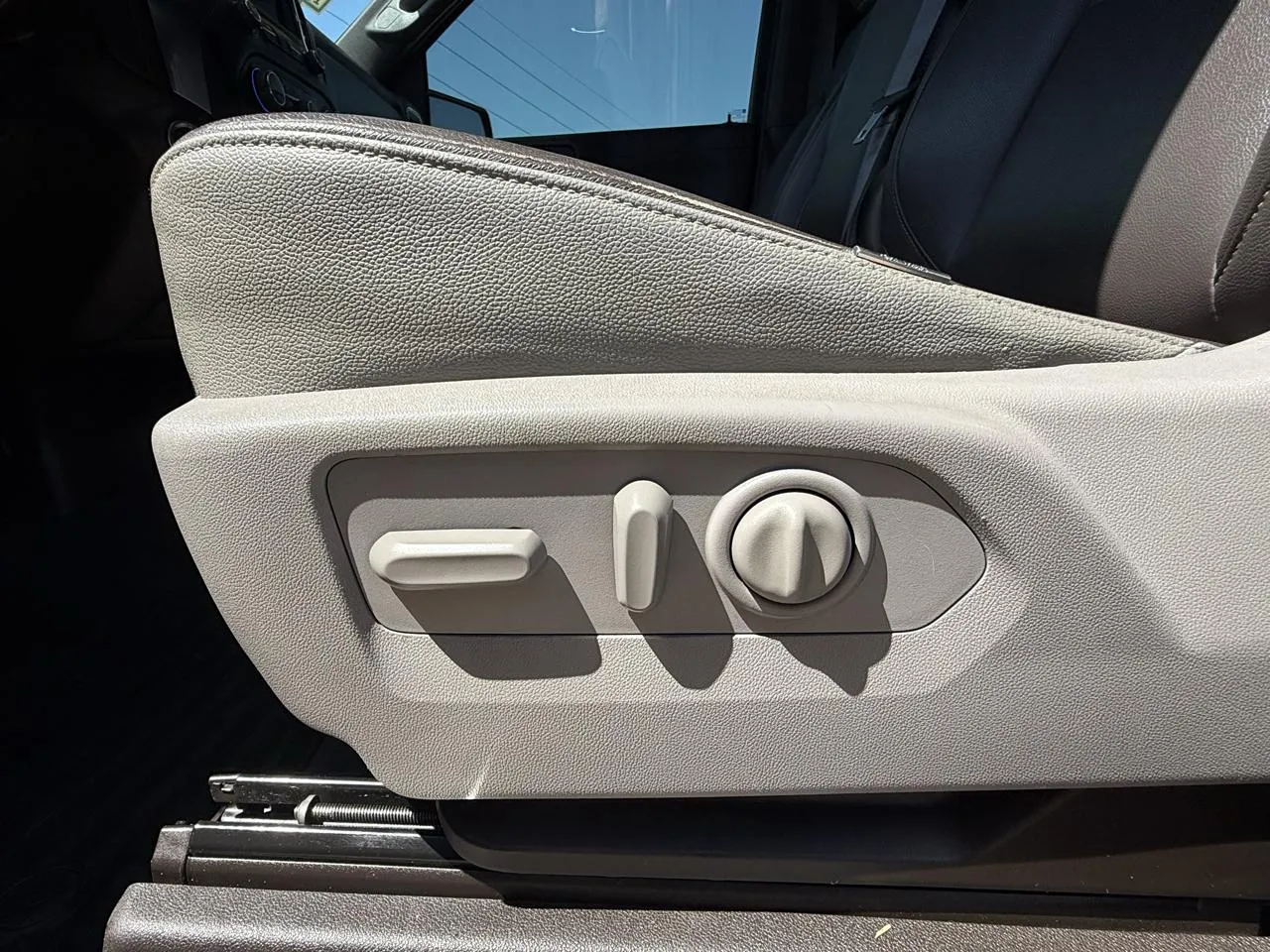 2022 Chevrolet Silverado 1500 Limited RST - Photo 15