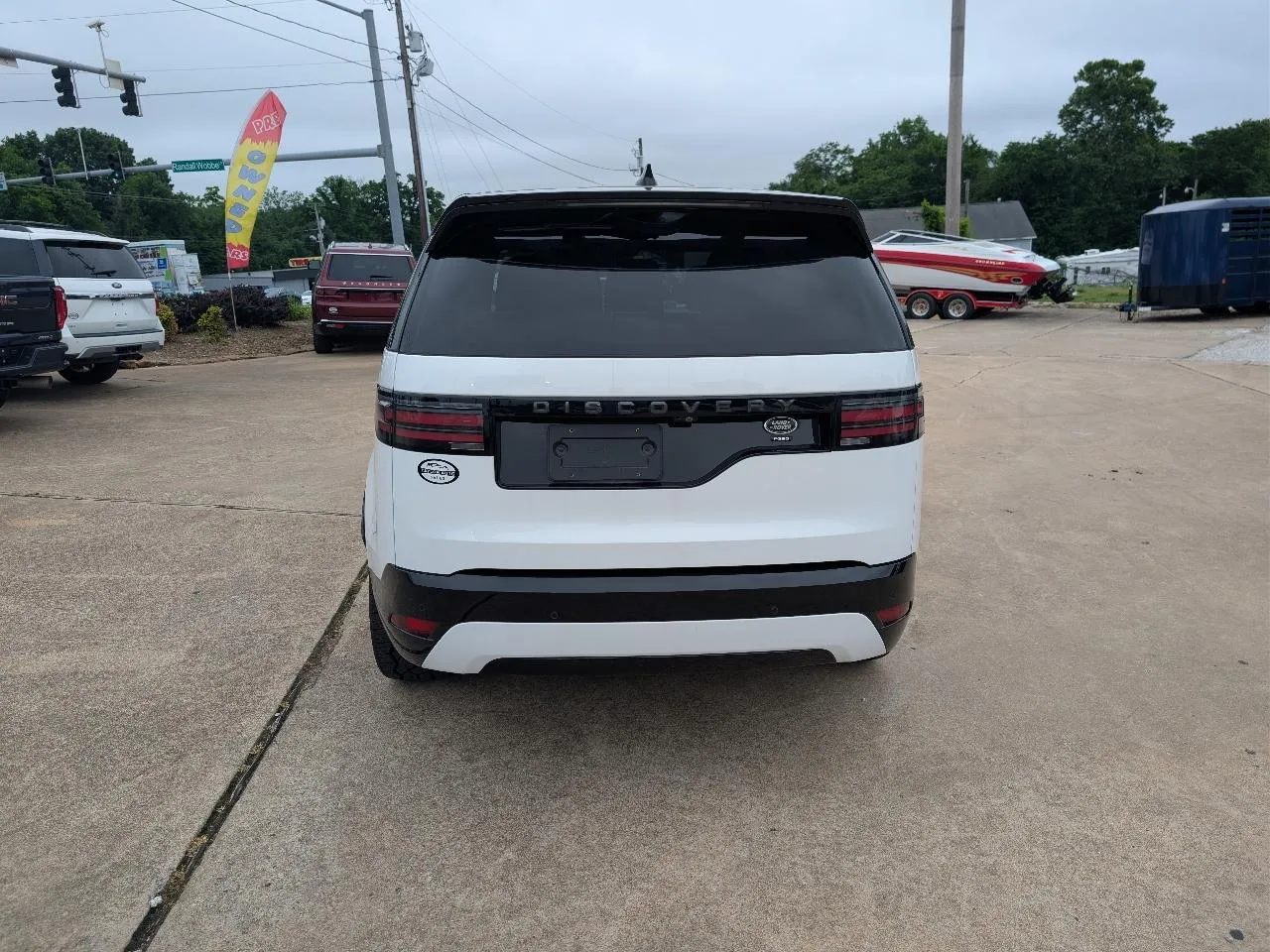 2023 Land Rover Discovery HSE R Dynamic - Photo 6