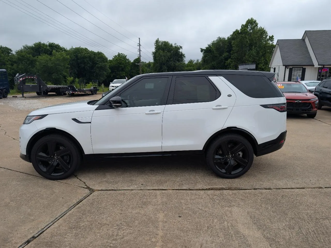 2023 Land Rover Discovery HSE R Dynamic - Photo 8