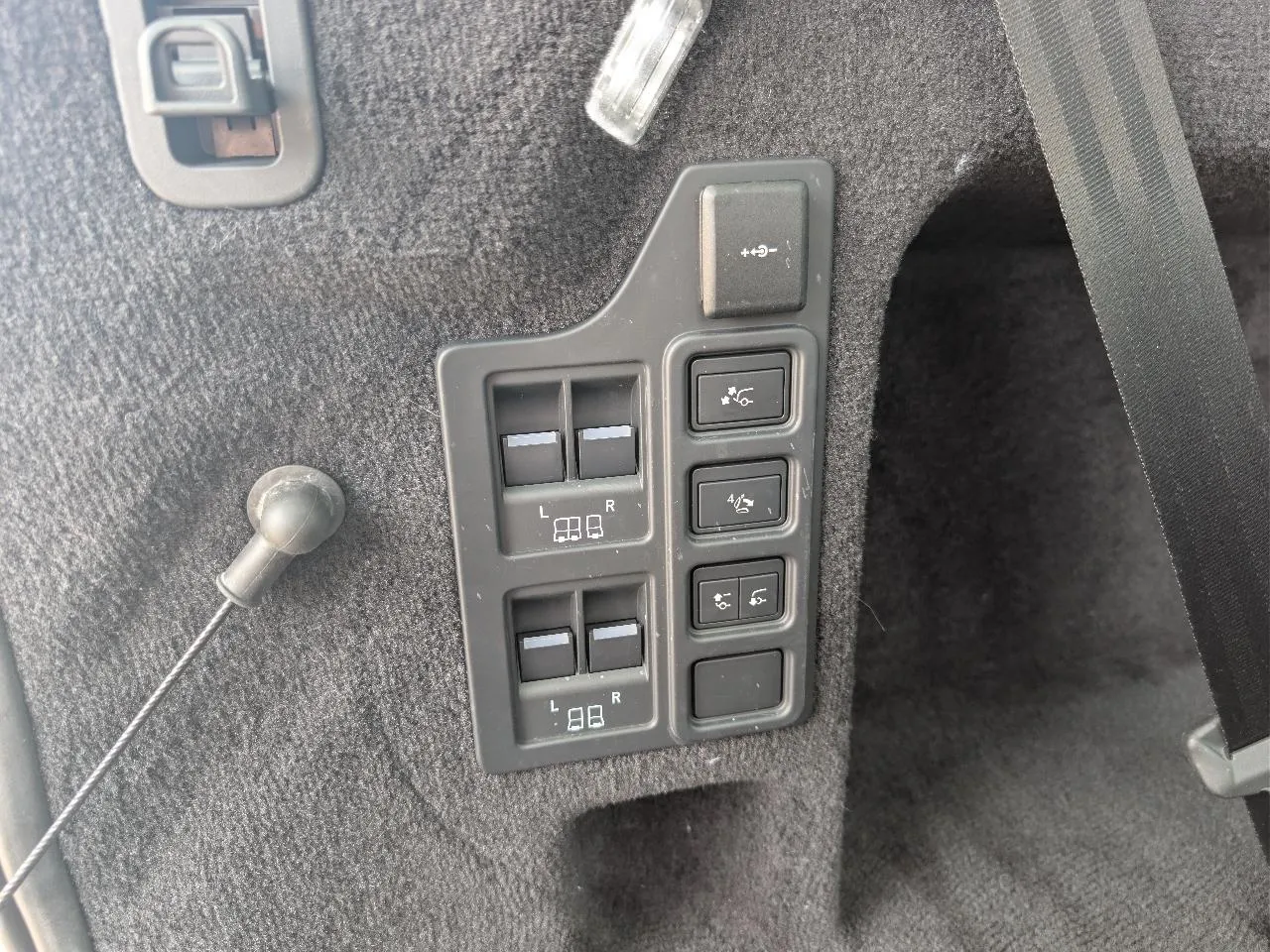 2023 Land Rover Discovery HSE R Dynamic - Photo 13