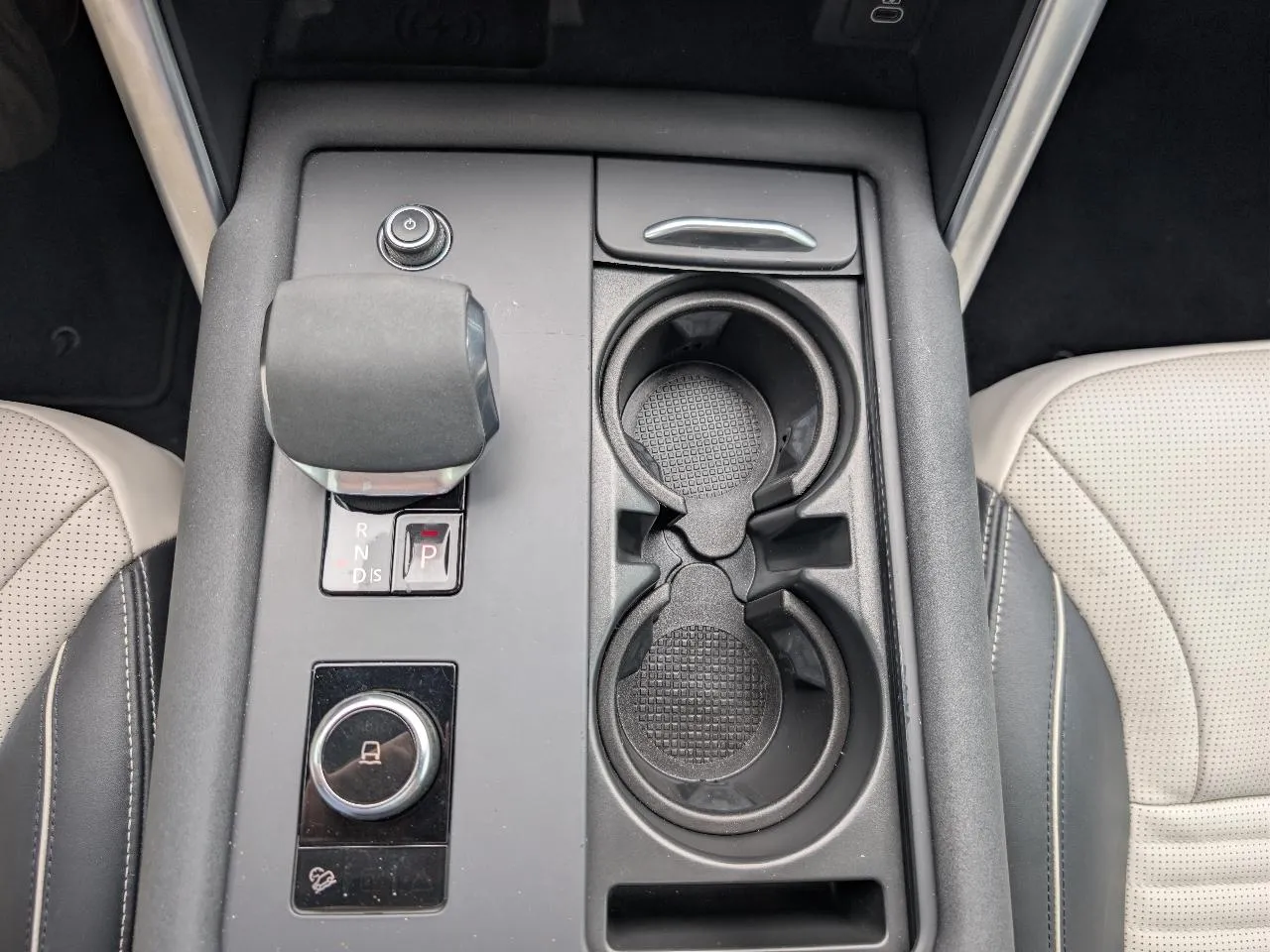 2023 Land Rover Discovery HSE R Dynamic - Photo 35