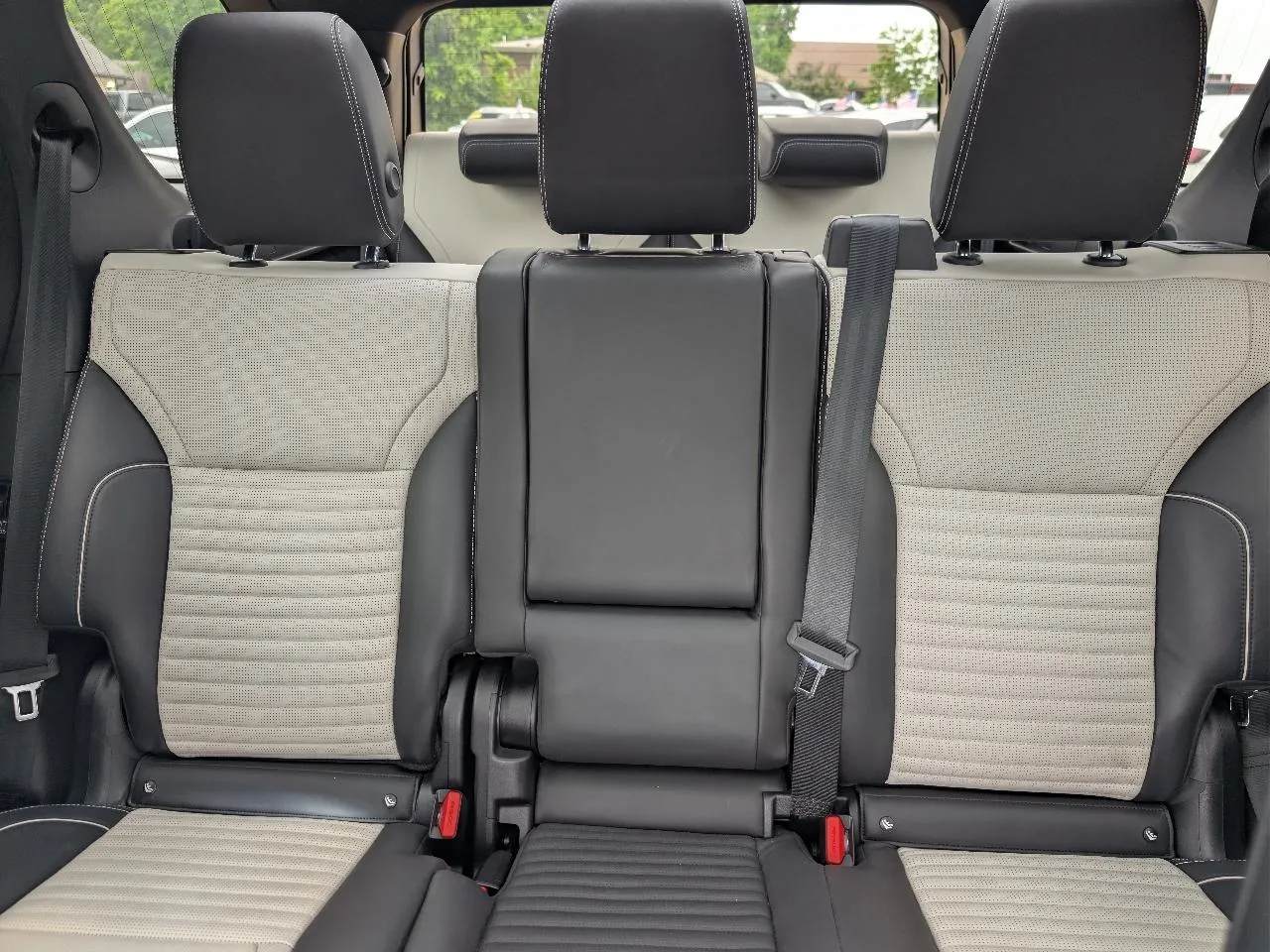 2023 Land Rover Discovery HSE R Dynamic - Photo 43