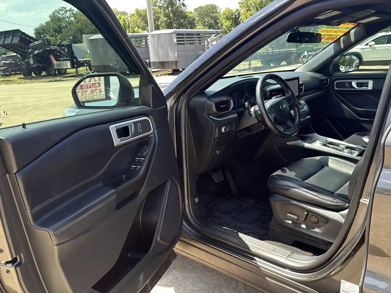 2020 Ford Explorer XLT - Photo 10