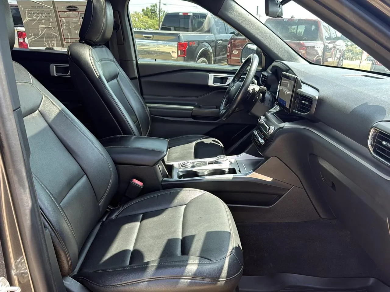 2020 Ford Explorer XLT - Photo 44