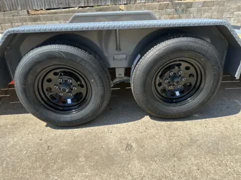 More photos of 2025 DELTA MANUFACTURING 235CH 20' BUMPER UTILITY at Taylor Auto Sales, Inc., AR