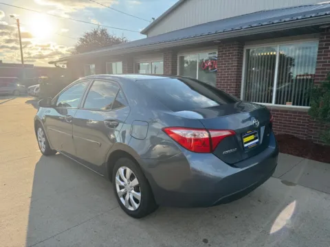 More photos of 2018 TOYOTA COROLLA LE at Road Runner Auto Sales and Service, IA
