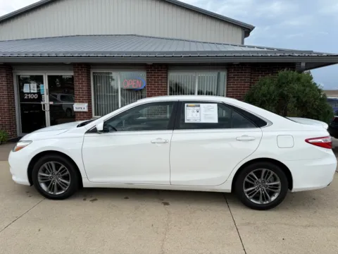More photos of 2016 TOYOTA CAMRY SE at Road Runner Auto Sales and Service, IA