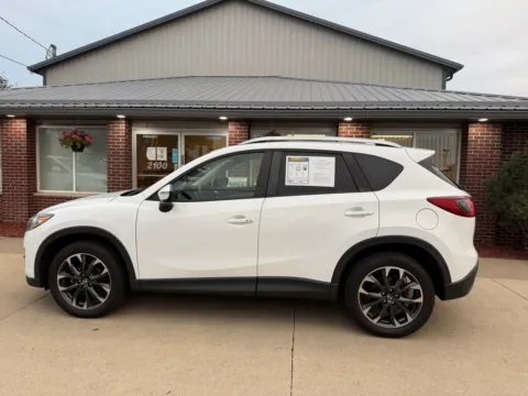 More photos of 2016 MAZDA CX-5 GRAND TOURING at Road Runner Auto Sales and Service, IA