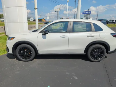 Photos of 2027 Honda HR-V Sport for sale in Mansfield, OH at Clement Honda of Mansfield