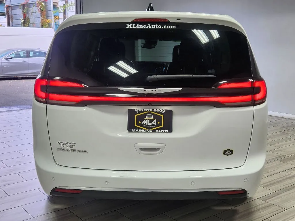 More photos of 2024 Chrysler Pacifica Touring L at Torresdale Ave, PA