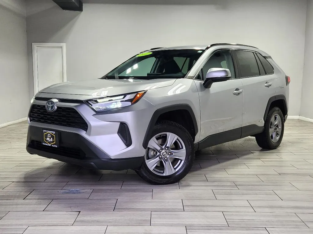 Silver 2022 Toyota RAV4 Hybrid XLE for sale in Philadelphia, PA