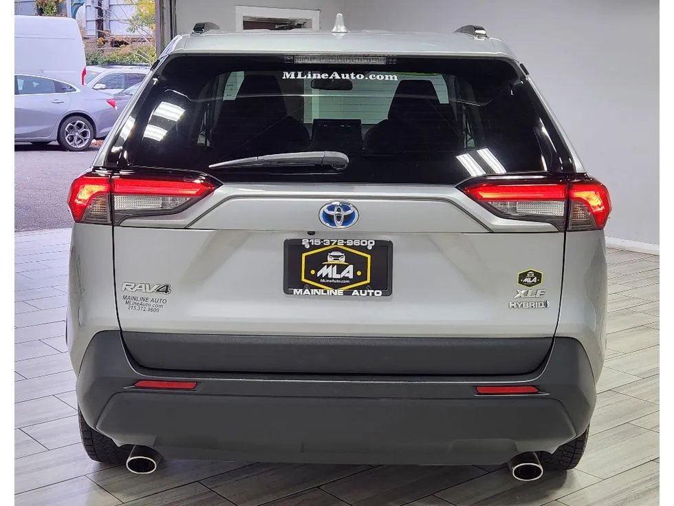 More photos of 2022 Toyota RAV4 Hybrid XLE at Torresdale Ave, PA