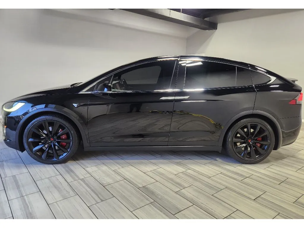 Photos of 2018 Tesla Model X 75D for sale in Philadelphia, PA at Torresdale Ave