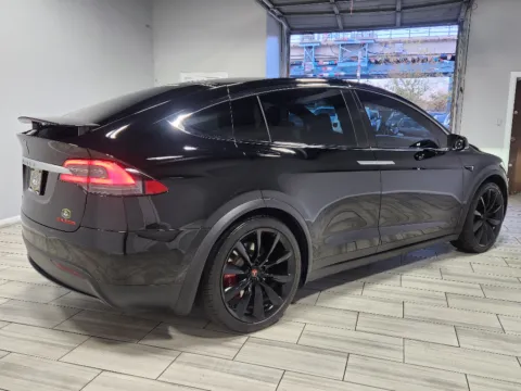 More photos of 2018 Tesla Model X 75D at Torresdale Ave, PA