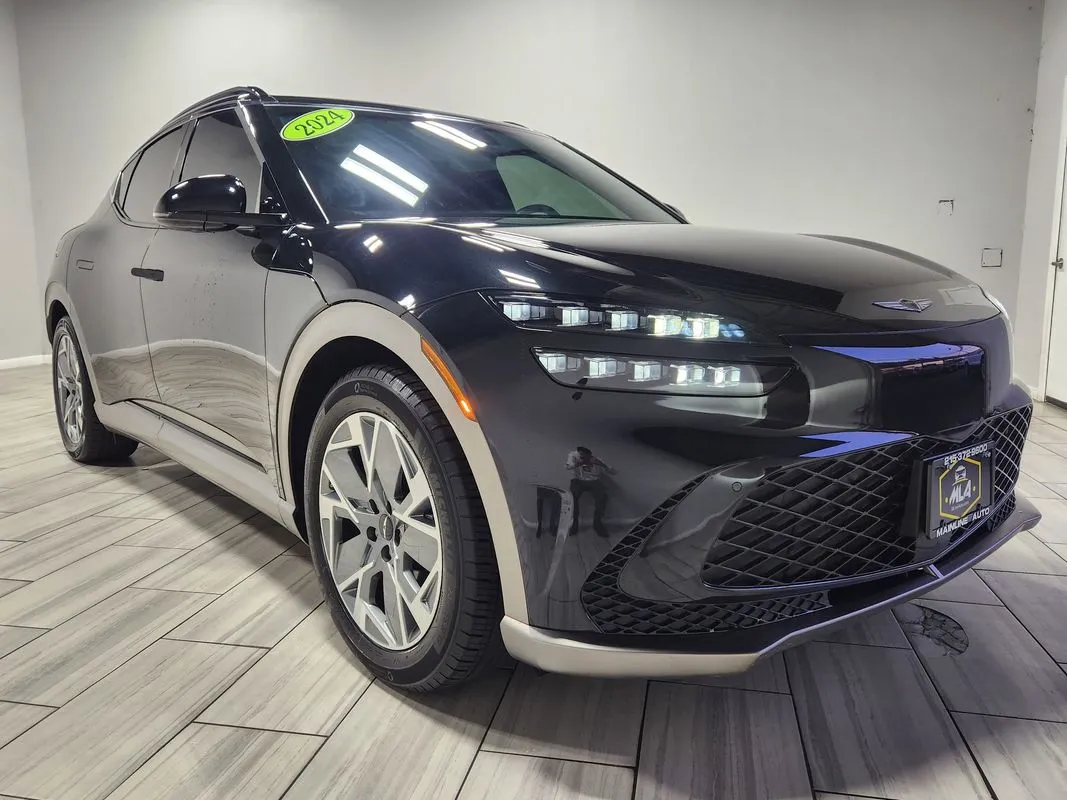 2025 GENESIS GV60 Standard - Photo 7