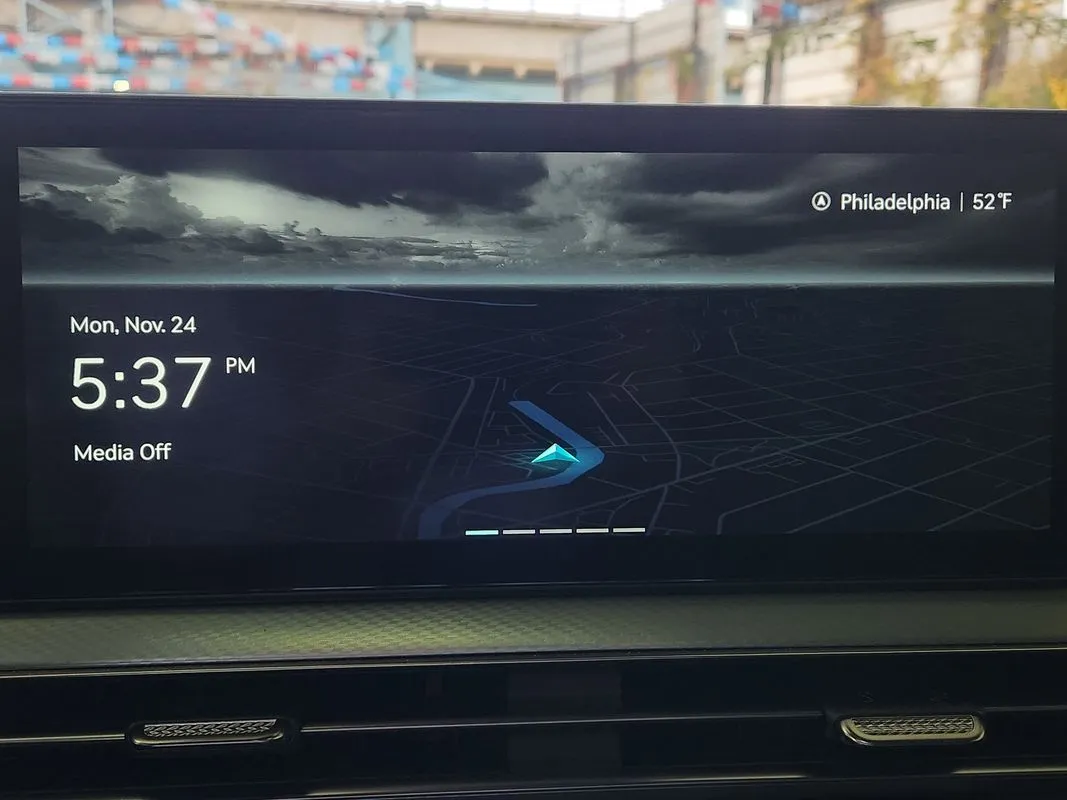 2025 GENESIS GV60 Standard - Photo 20