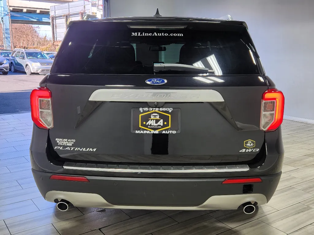 More photos of 2022 Ford Explorer Platinum at Torresdale Ave, PA