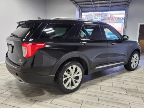 More photos of 2022 Ford Explorer Platinum at Torresdale Ave, PA