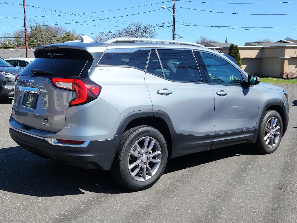 More photos of 2024 GMC Terrain SLT at Torresdale Ave, PA