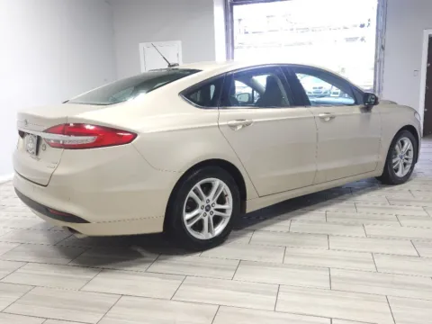 More photos of 2018 Ford Fusion SE at Torresdale Ave, PA