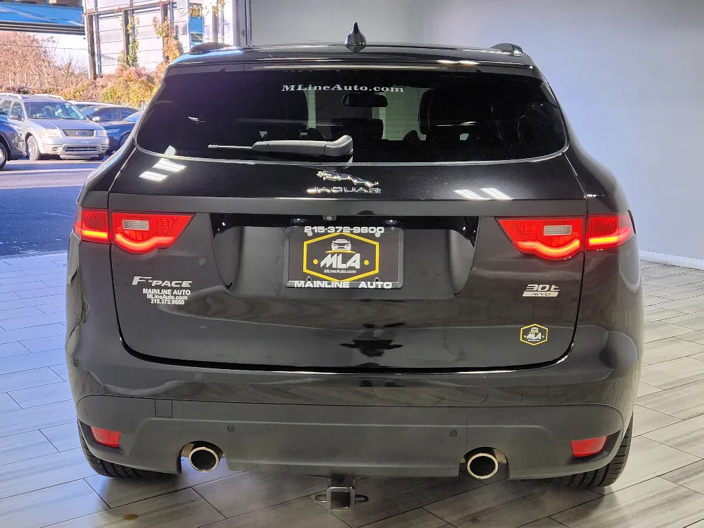 More photos of 2018 Jaguar F-Pace R-Sport at Torresdale Ave, PA