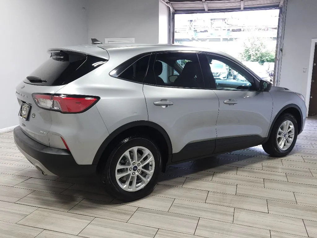 More photos of 2022 Ford Escape SE at Torresdale Ave, PA