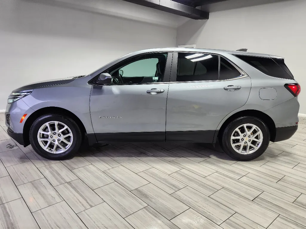 Photos of 2023 Chevrolet Equinox LT for sale in Philadelphia, PA at Torresdale Ave