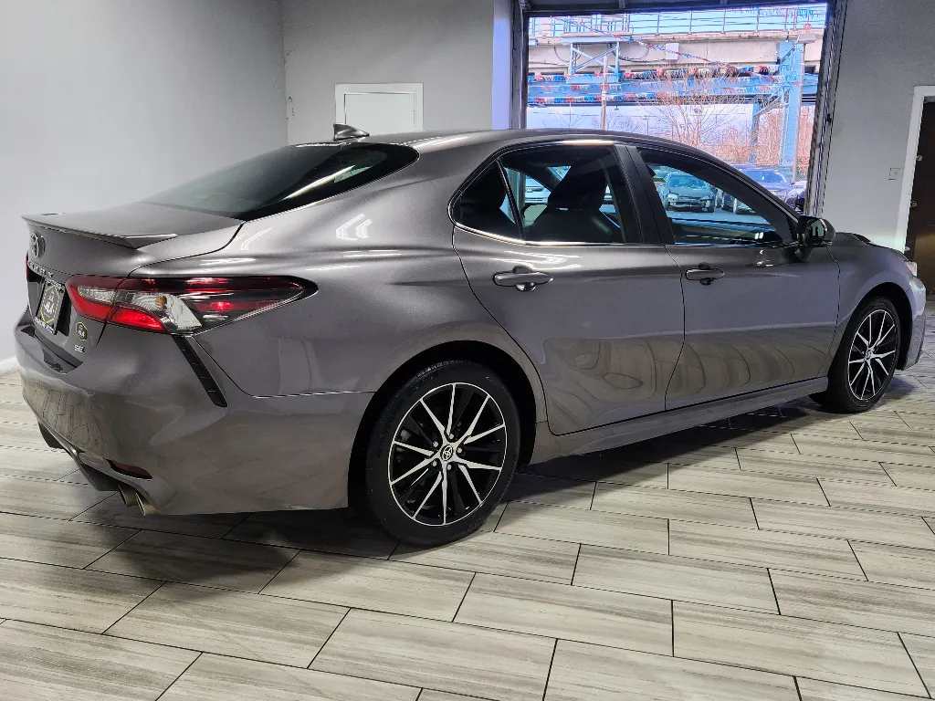 More photos of 2024 Toyota Camry SE at Torresdale Ave, PA