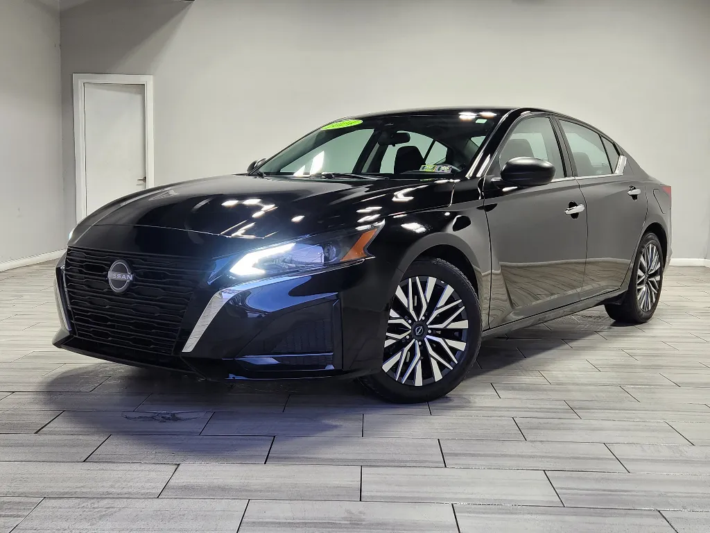 Black 2024 Nissan Altima 2.5 SV for sale in Philadelphia, PA