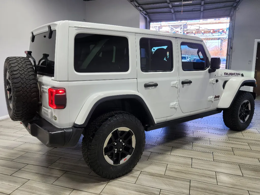 More photos of 2019 Jeep Wrangler Rubicon at Torresdale Ave, PA