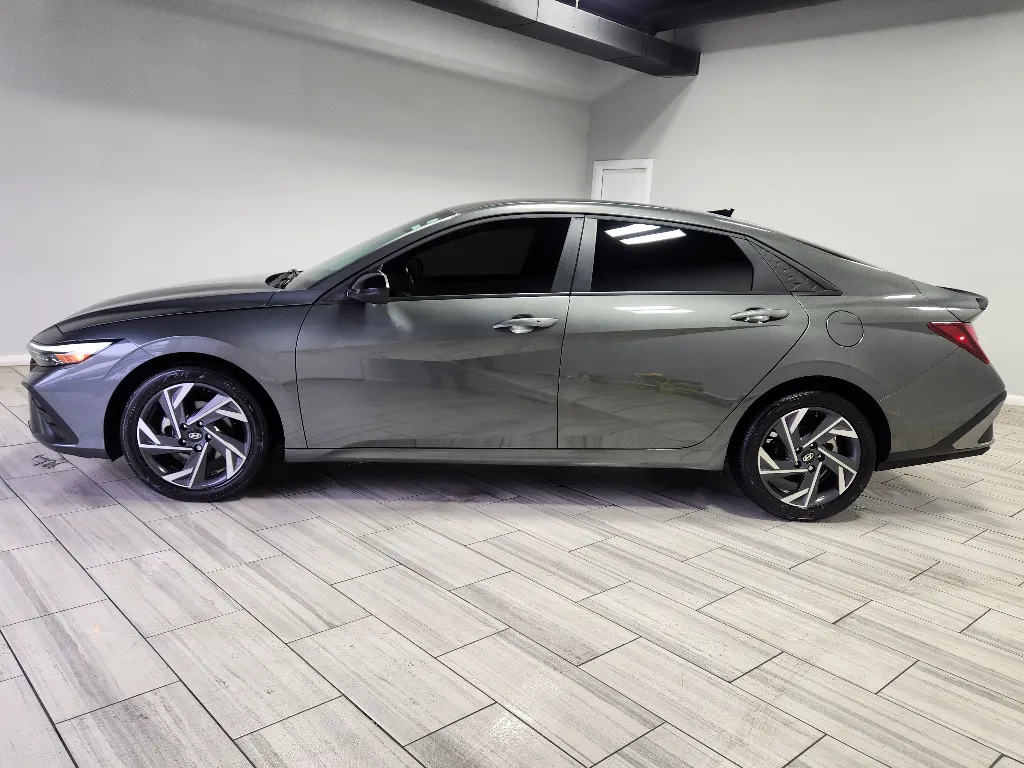 Photos of 2025 Hyundai Elantra SEL Sport for sale in Philadelphia, PA at Torresdale Ave