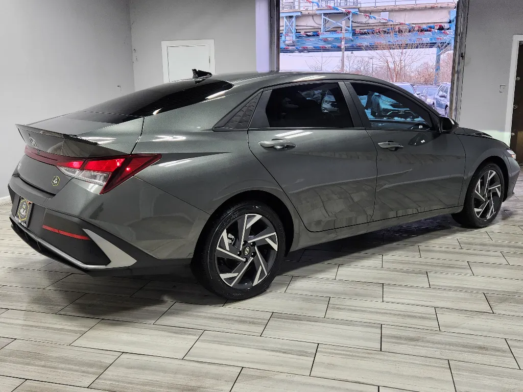 More photos of 2025 Hyundai Elantra SEL Sport at Torresdale Ave, PA