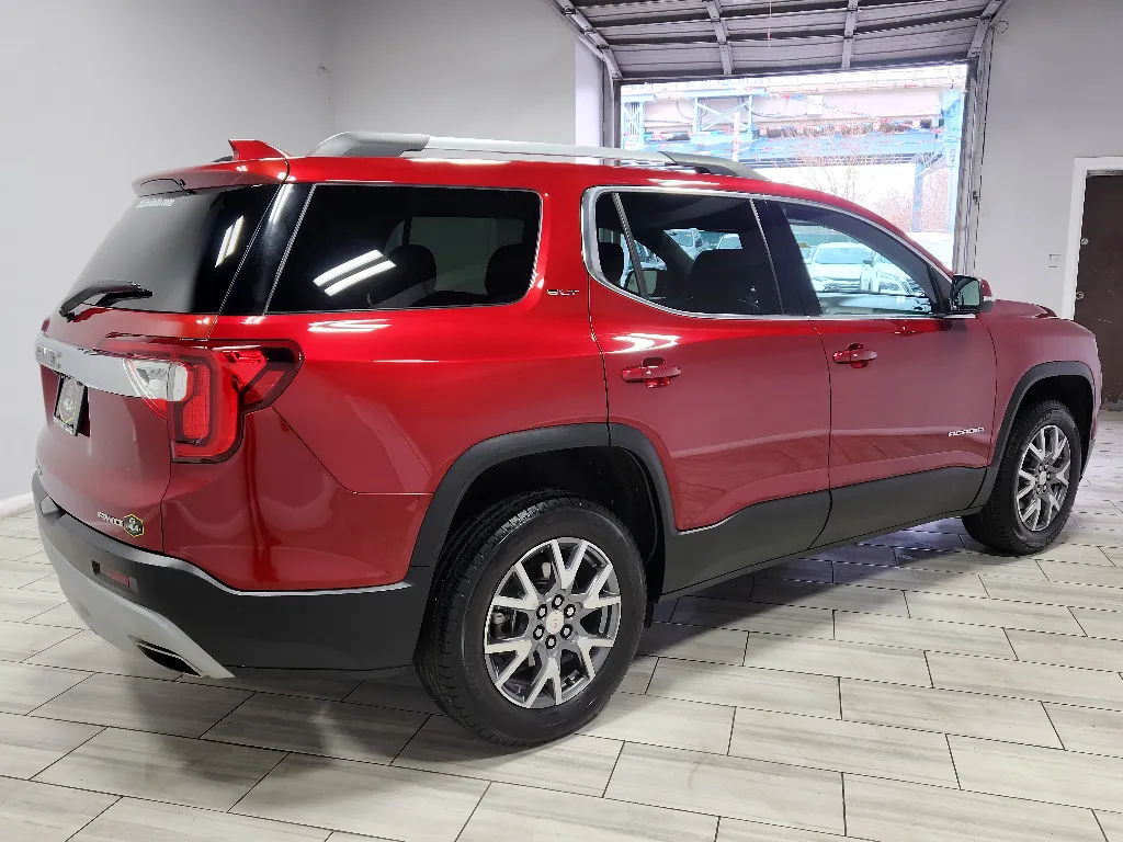 More photos of 2023 GMC Acadia SLT at Torresdale Ave, PA