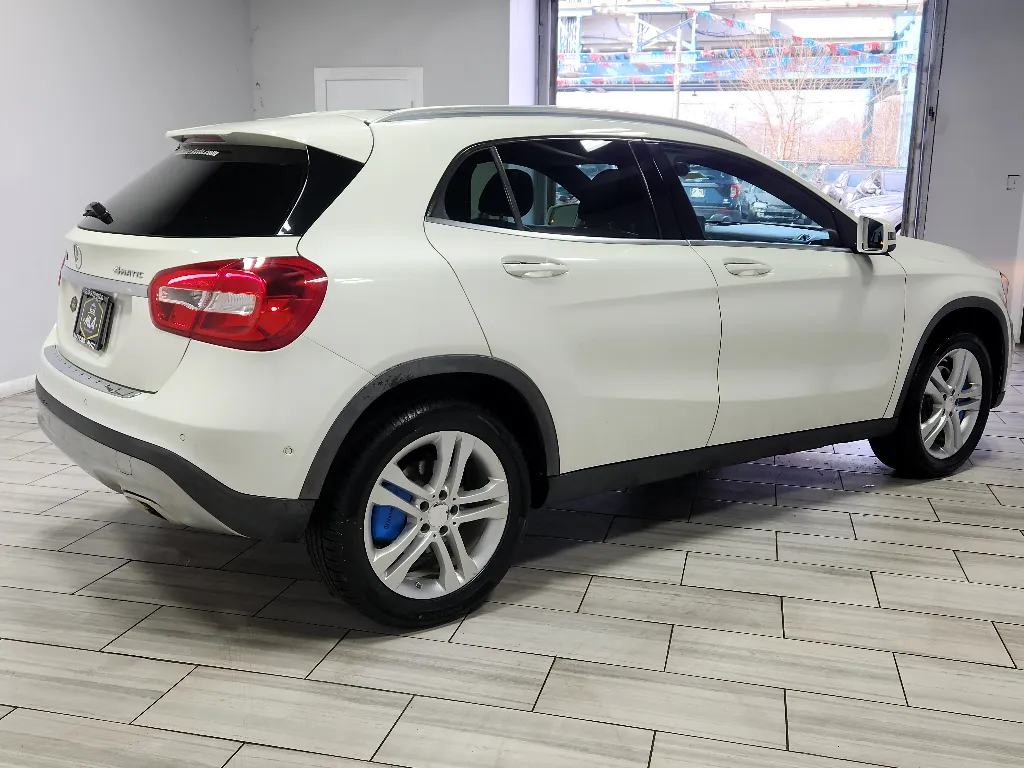 More photos of 2017 Mercedes-Benz GLA 250 4MATIC at Torresdale Ave, PA
