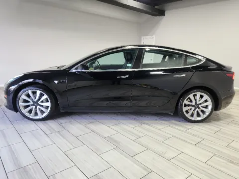 Photos of 2018 Tesla Model 3 Long Range Battery for sale in Philadelphia, PA at Torresdale Ave