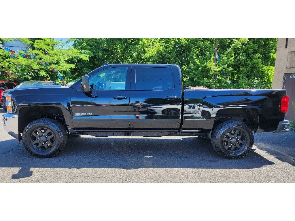 Photos of 2015 Chevrolet Silverado LT for sale in Philadelphia, PA at Torresdale Ave