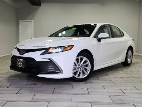 White 2024 Toyota Camry LE for sale in Philadelphia, PA