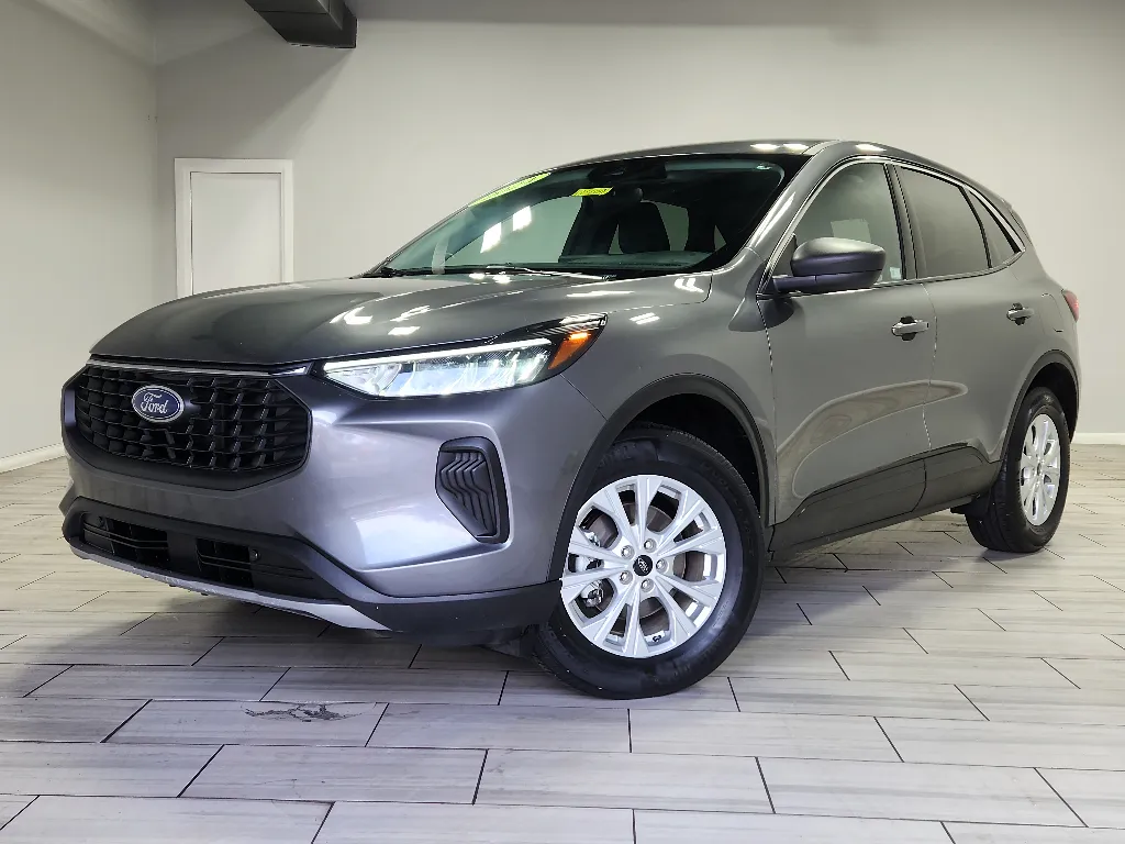 Gray 2024 Ford Escape Active for sale in Philadelphia, PA