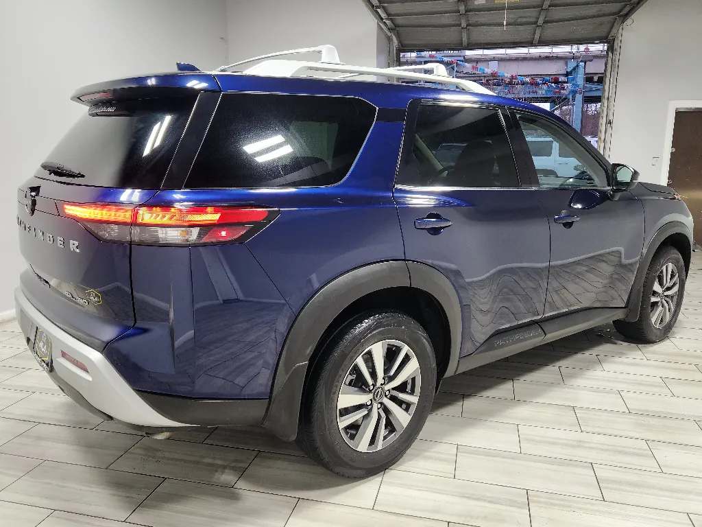 More photos of 2023 Nissan Pathfinder SL at Torresdale Ave, PA