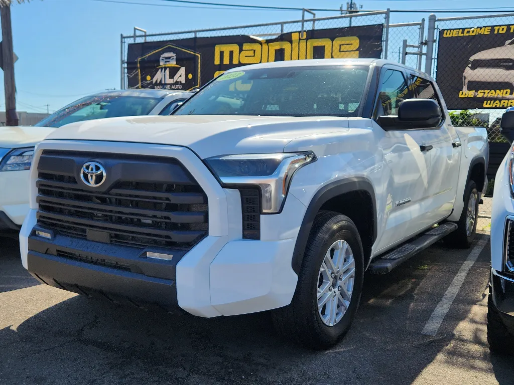 White 2023 Toyota Tundra SR5 for sale in Philadelphia, PA