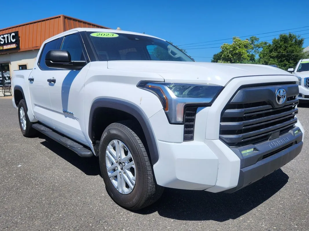 2023 Toyota Tundra SR5 - Photo 7
