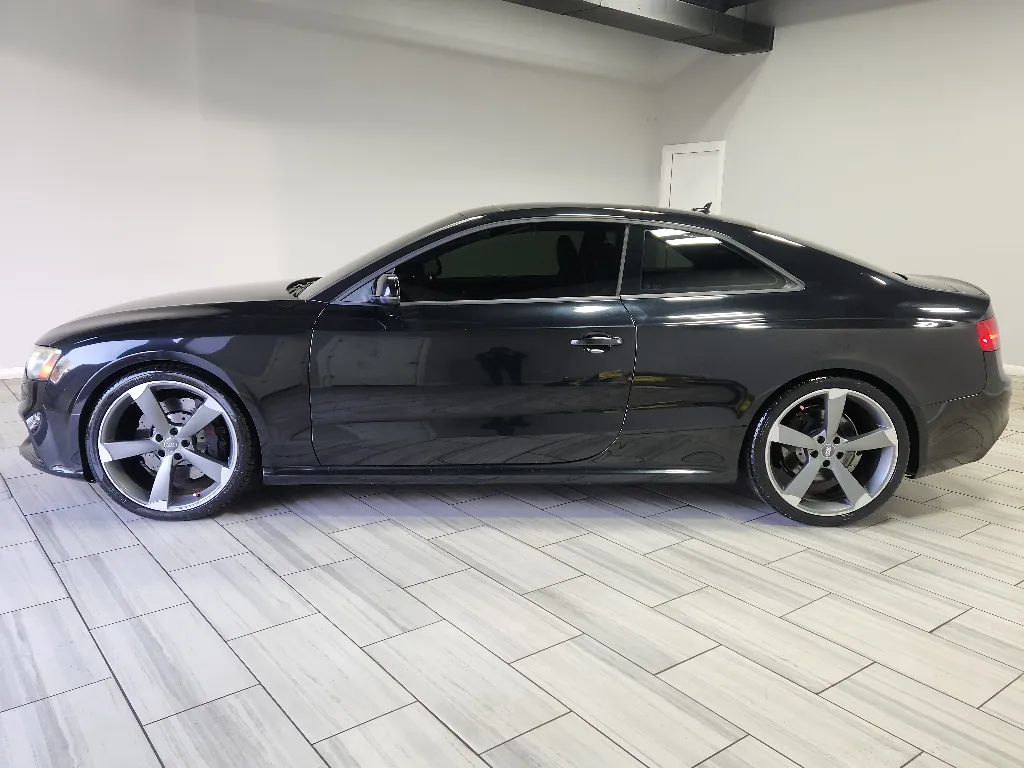 Photos of 2013 Audi RS 5 4.2 (S tronic) for sale in Philadelphia, PA at Torresdale Ave